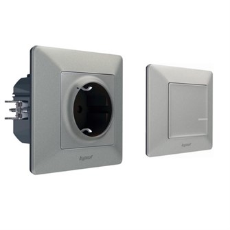 Набор  Legrand 752354 798621