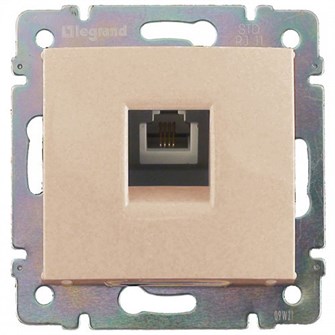 Розетка  Legrand 774338 67578